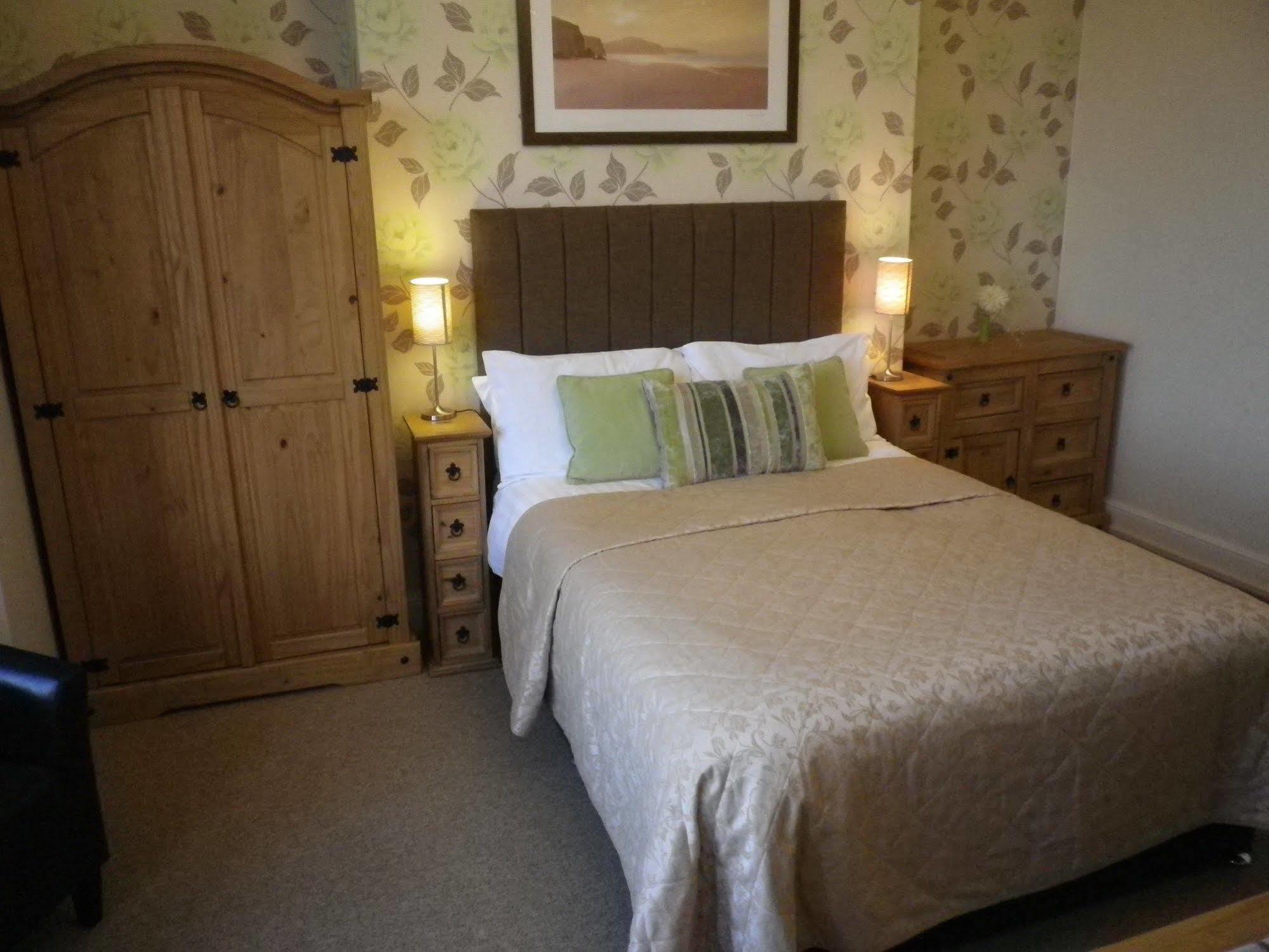 Balmoral 3*