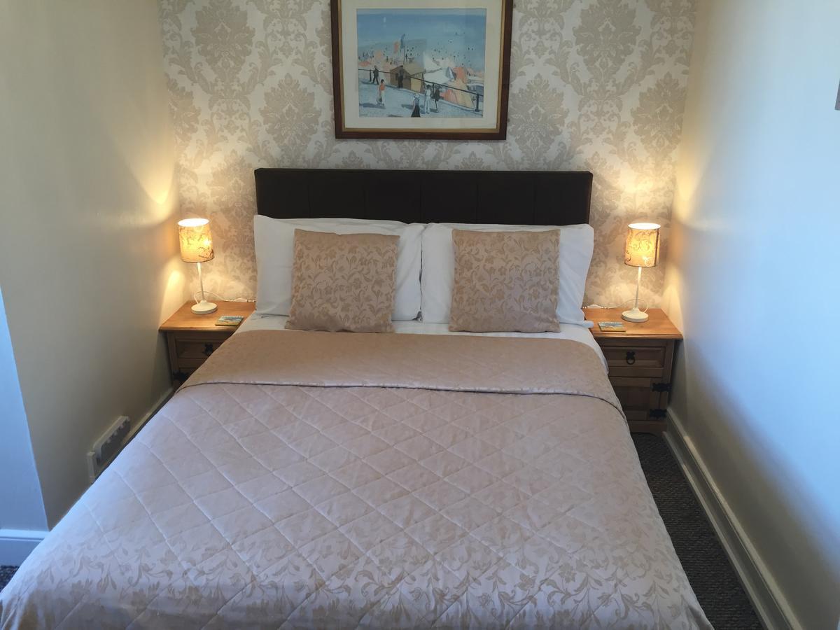 Balmoral 3*